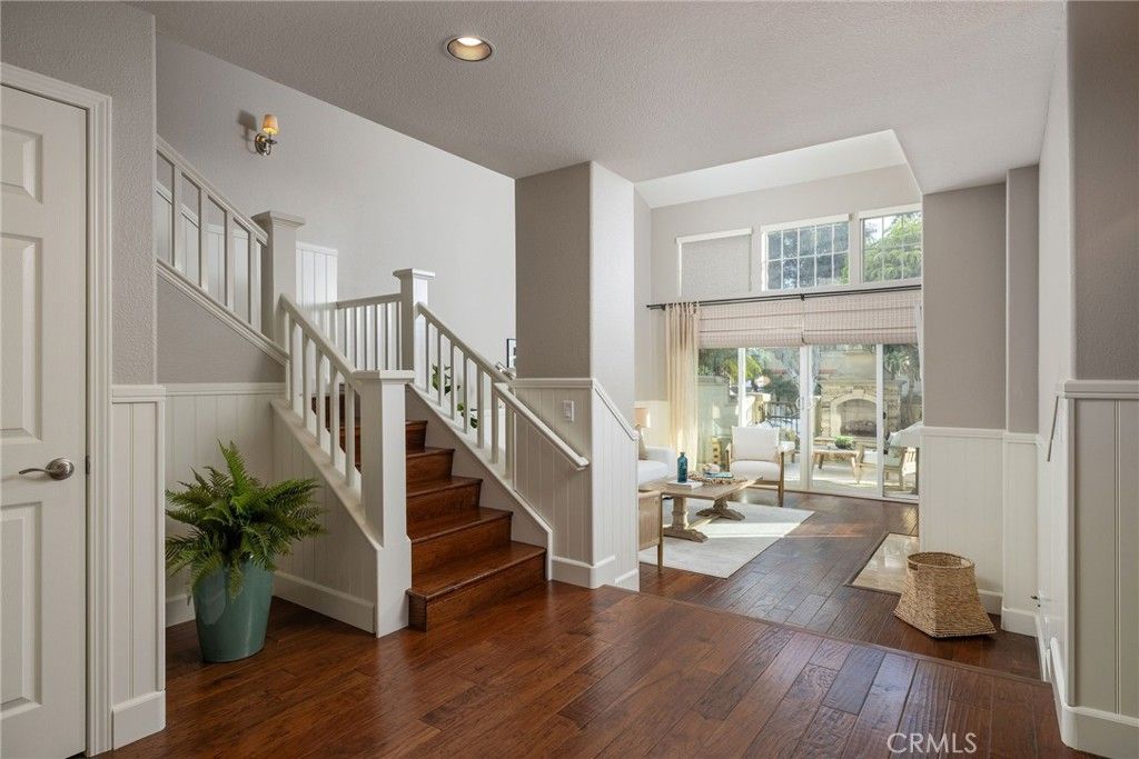 Photo of 513 Pierside Circle, Huntington Beach, CA 92648 (MLS # OC26085503)