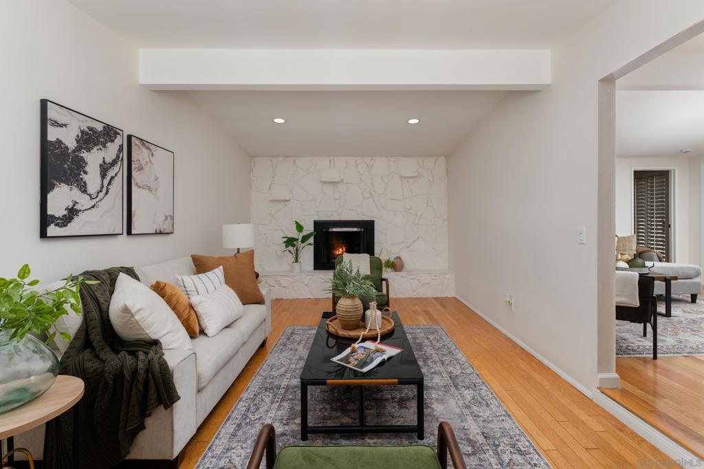 4549 Lyric Lane