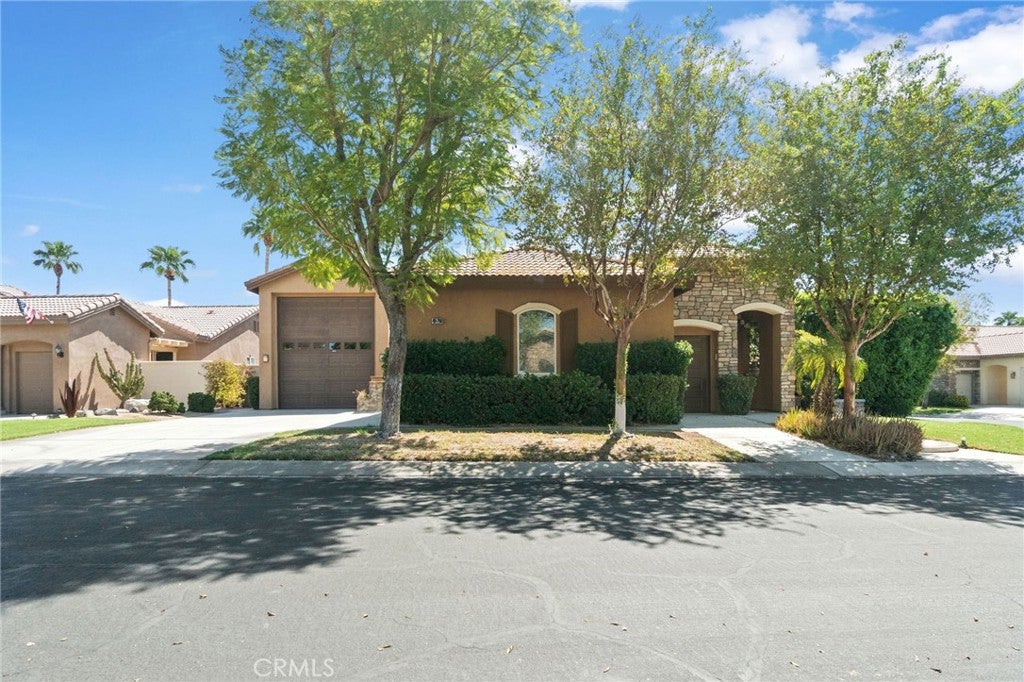 49790 Newman Circle