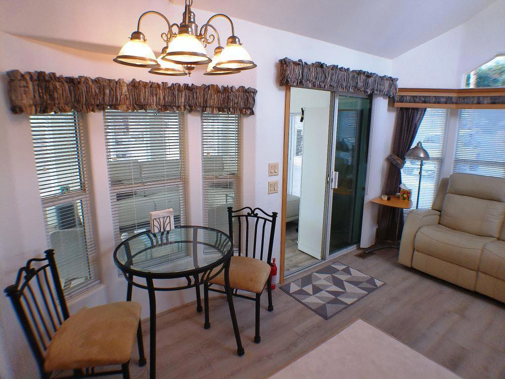 Rancho Casa Blanca - Manufactured In Park