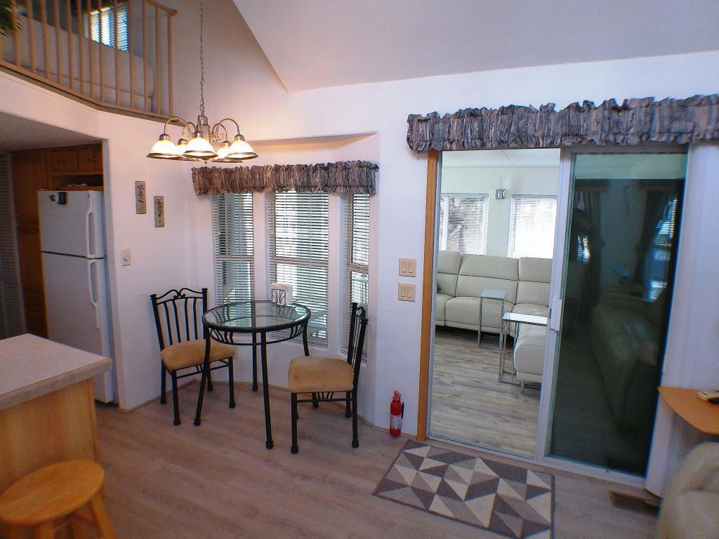 Rancho Casa Blanca - Manufactured In Park
