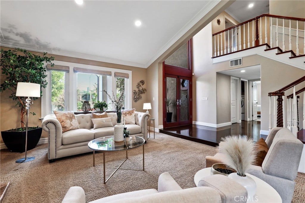 2204 E Vista Mesa Way