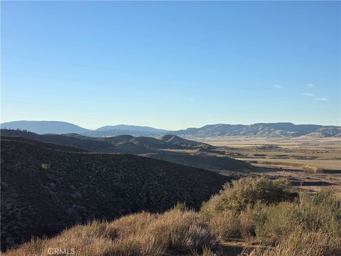 Photo of 25 3Points, Lake Hughes, CA 93532 (MLS # SR25258750)