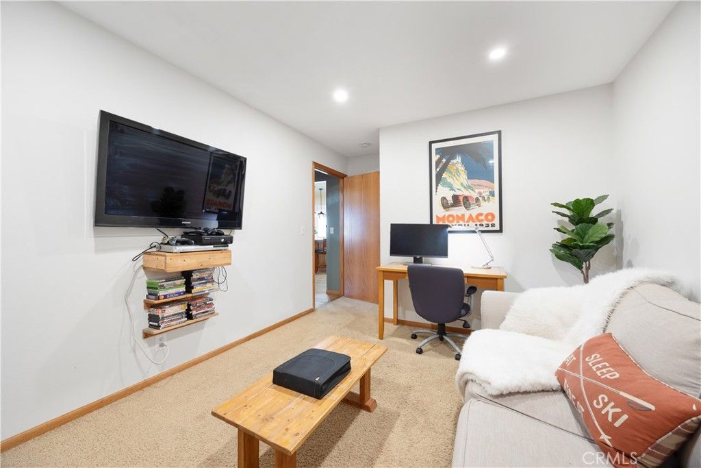 listing image 130720889015027985876