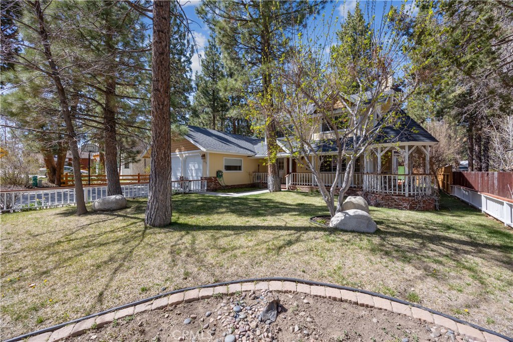 715 E Mountain View Boulevard