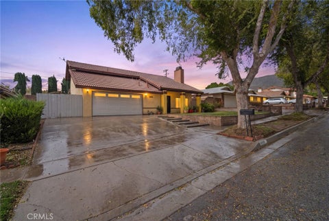 Photo of 5466 N E ST, San Bernardino, CA 92407 (MLS # DW26230227)