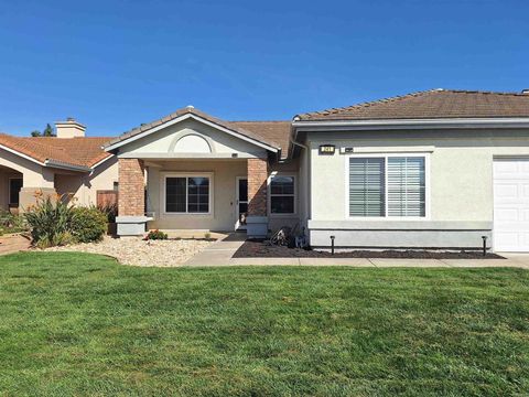 Photo of 241 Del Mesa Street, Oceanside, CA 92058 (MLS # NDP2602447)