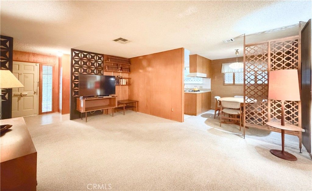 Photo of 23524 Styles, Woodland Hills, CA 91367 (MLS # SR25264042)