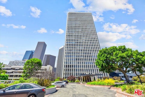 Photo of 800 W 1st Street #908, Los Angeles, CA 90012 (MLS # 26857717)