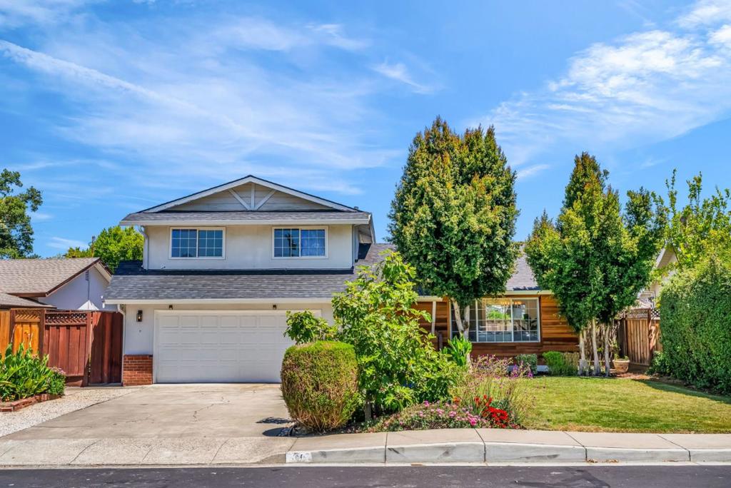 Discover the ideal home in the vibrant city of Campbell! Offering 4 generously sized bedrooms and 2.5 well-appointed bathrooms, this spacious residence spans 2,219 sq ft on a lot size of 6,111 sq ft. The new kitchen is a culinary enthusiast's dream that offers ample storage space. In addition to the living room, this home offers versatile family room that opens to a generous size yard. Fantastic location on a quite street with close proximity to shops, schools and restaurants