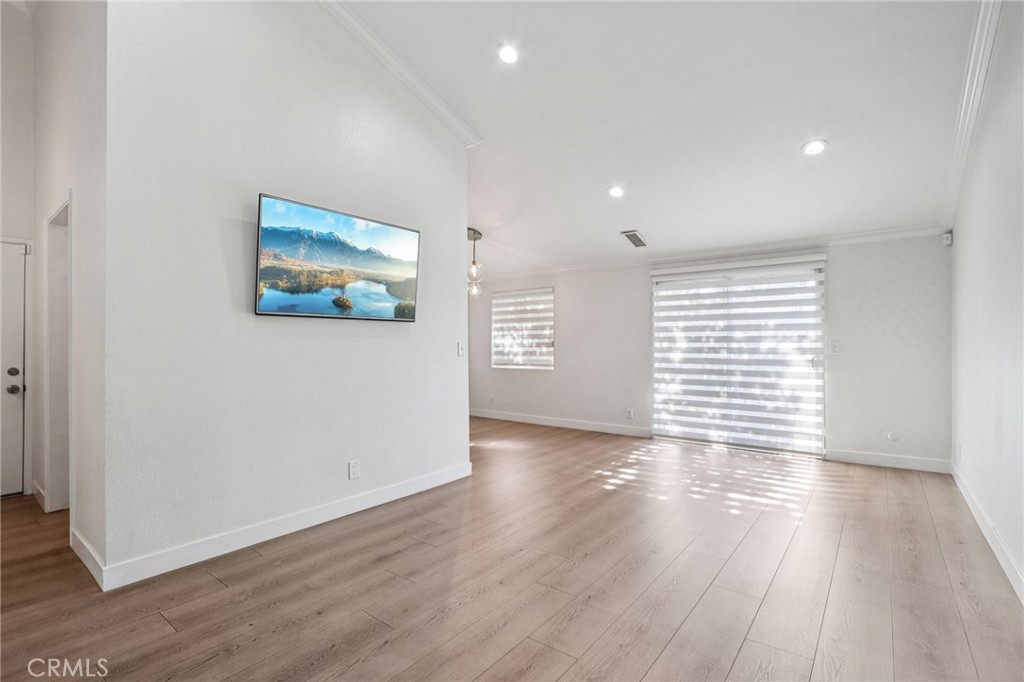 7439 Woodman Avenue 31