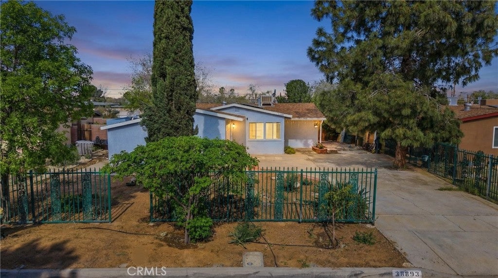 38893 Juniper Tree Rd