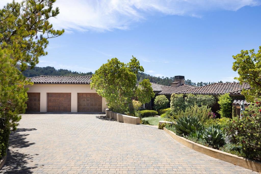 3200 Red Wolf Drive