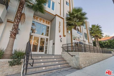 Photo of 1759 N Gower Street #404, Los Angeles, CA 90028 (MLS # 26648613)