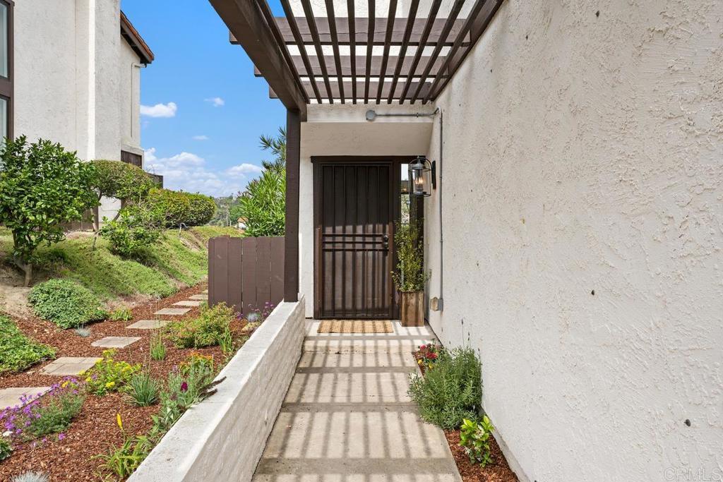 1047 Santa Helena Park Court