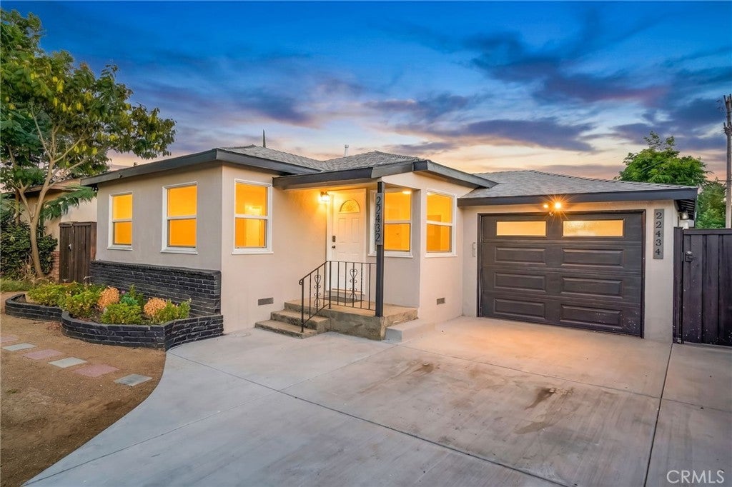 Photo of 22432 Berdon Street ST, Woodland Hills, CA 91367 (MLS # PF26186333)