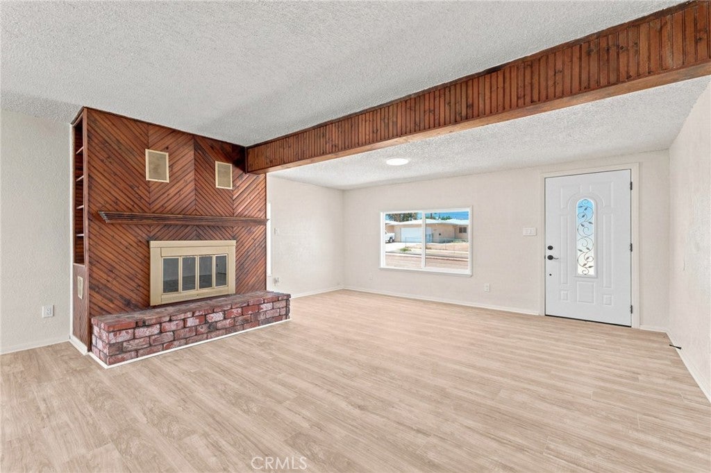 1148 E Virginia Way