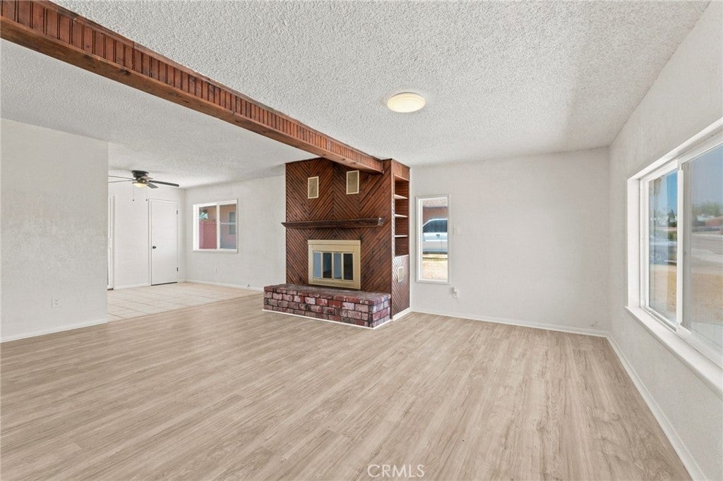 1148 E Virginia Way