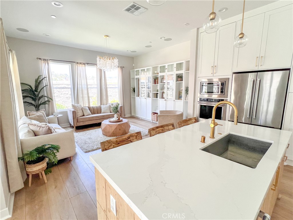 331 Newton