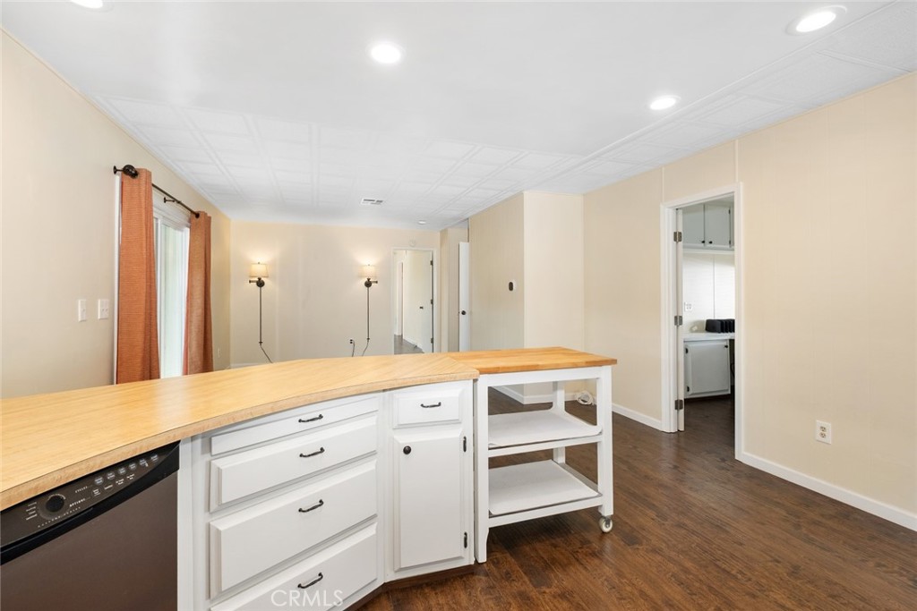 Groves Trailer Park (TG) - Residential