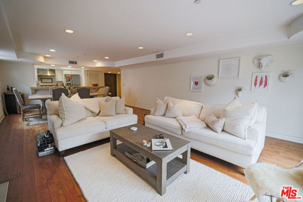 Photo of 10390 La Grange Avenue #PH3, Los Angeles, CA 90025 (MLS # 26727763)