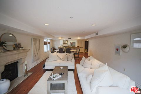Photo of 10390 La Grange Avenue #PH3, Los Angeles, CA 90025 (MLS # 26727763)