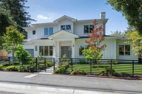 Photo of 1335 N Lemon Avenue, Menlo Park, CA 94025 (MLS # ML82044706)