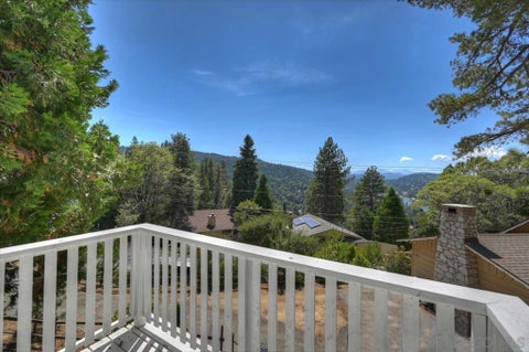 Photo of 710 Arosa DR, Crestline, CA 92325 (MLS # 260018249SD)