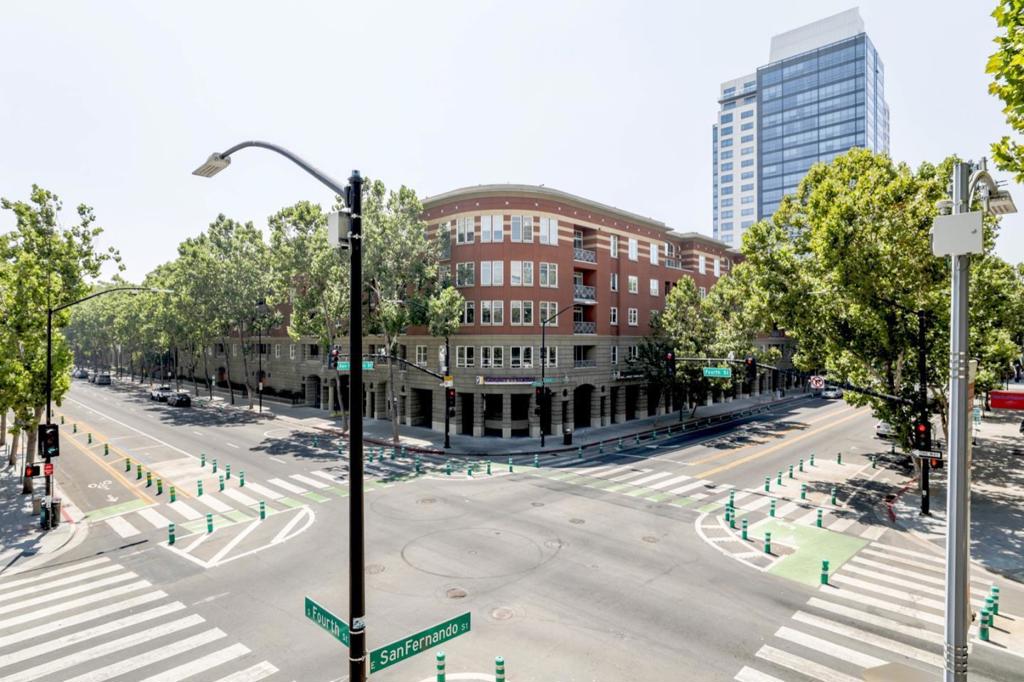 130 E San Fernando Street 325