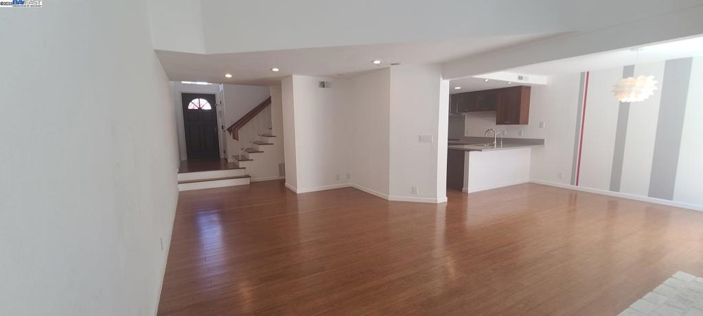 DANBURYPAK - Residential Lease