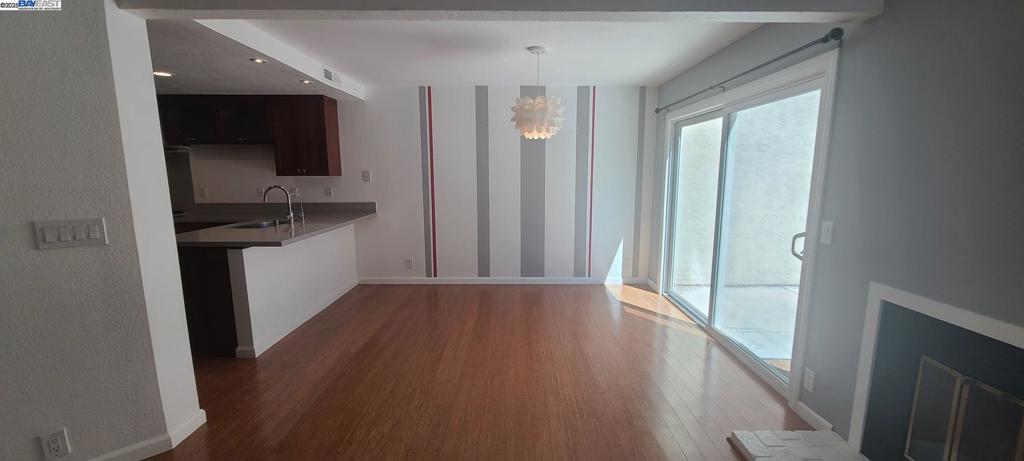 DANBURYPAK - Residential Lease