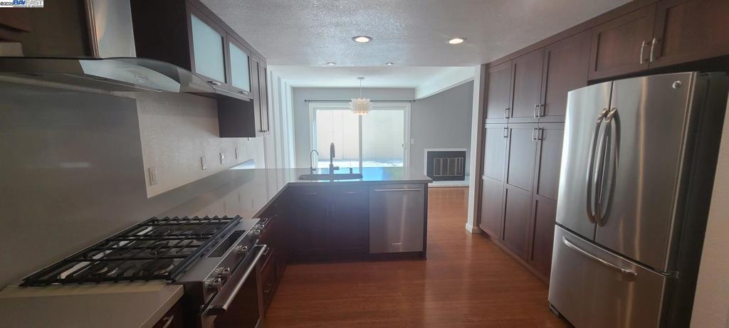 DANBURYPAK - Residential Lease