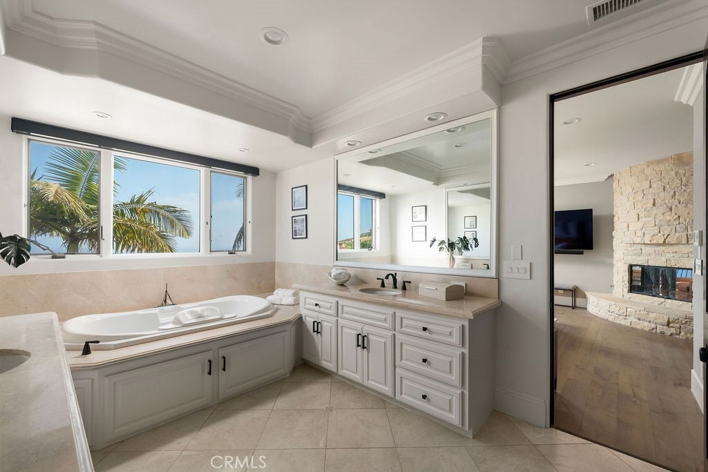 740 Bolsana, Laguna Beach CA 92651 - Photo 24