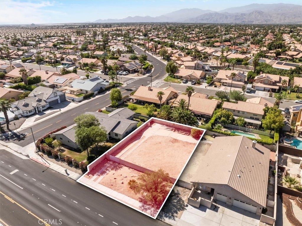 68595 Vista Chino