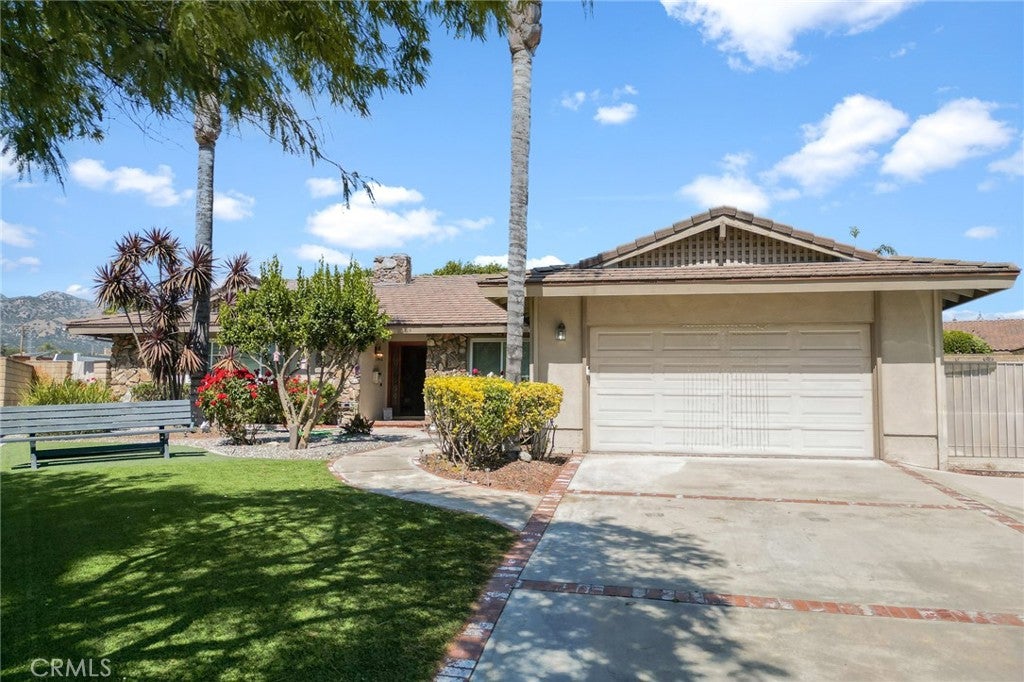 2324 Dana Ct Ct