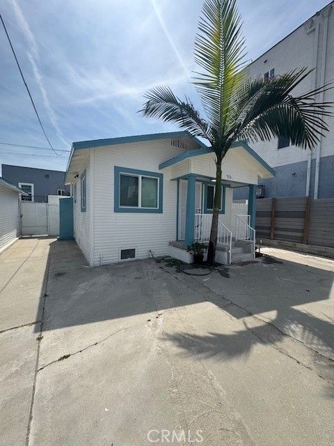 Photo of 510 Chicago st St, East Los Angeles, CA 90063 (MLS # DW26077105)