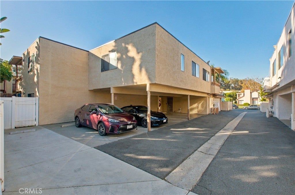 128 Avenida Las Brisas