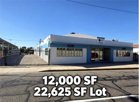 Photo of 3210 W Vanowen Street, Burbank, CA 91505 (MLS # BB26216418)