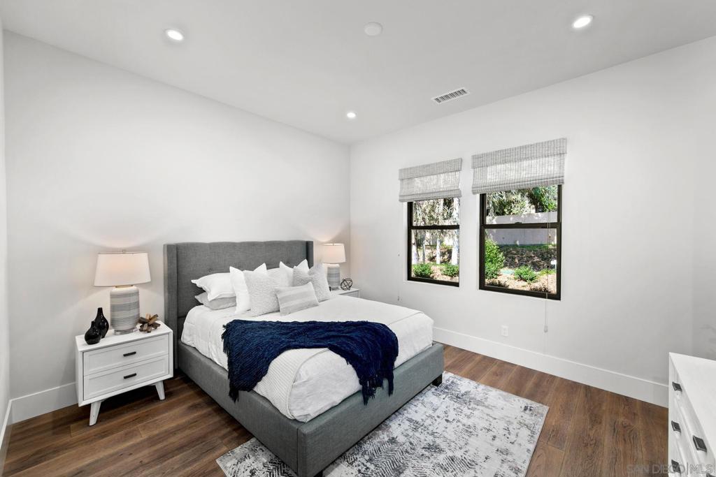 Rancho Santa Fe - Residential