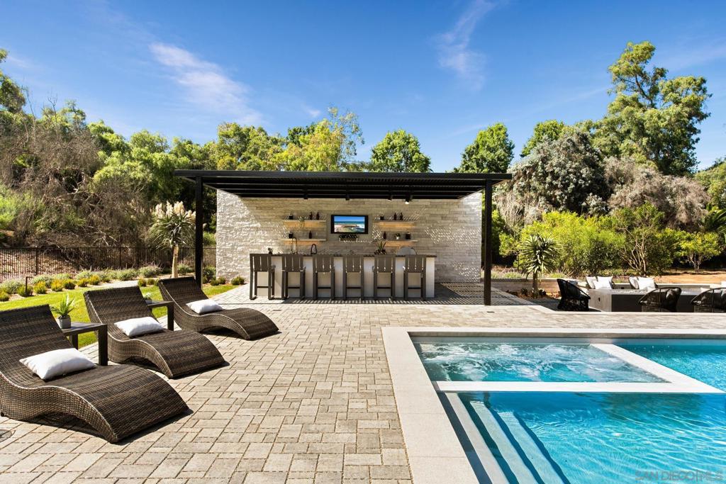 Rancho Santa Fe - Residential