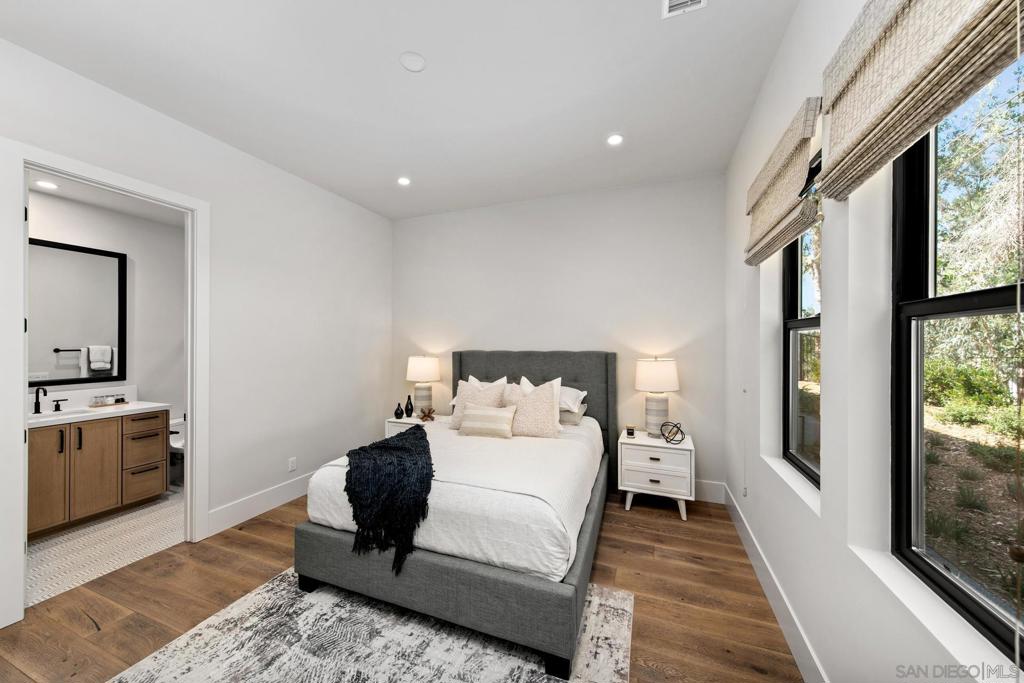 Rancho Santa Fe - Residential