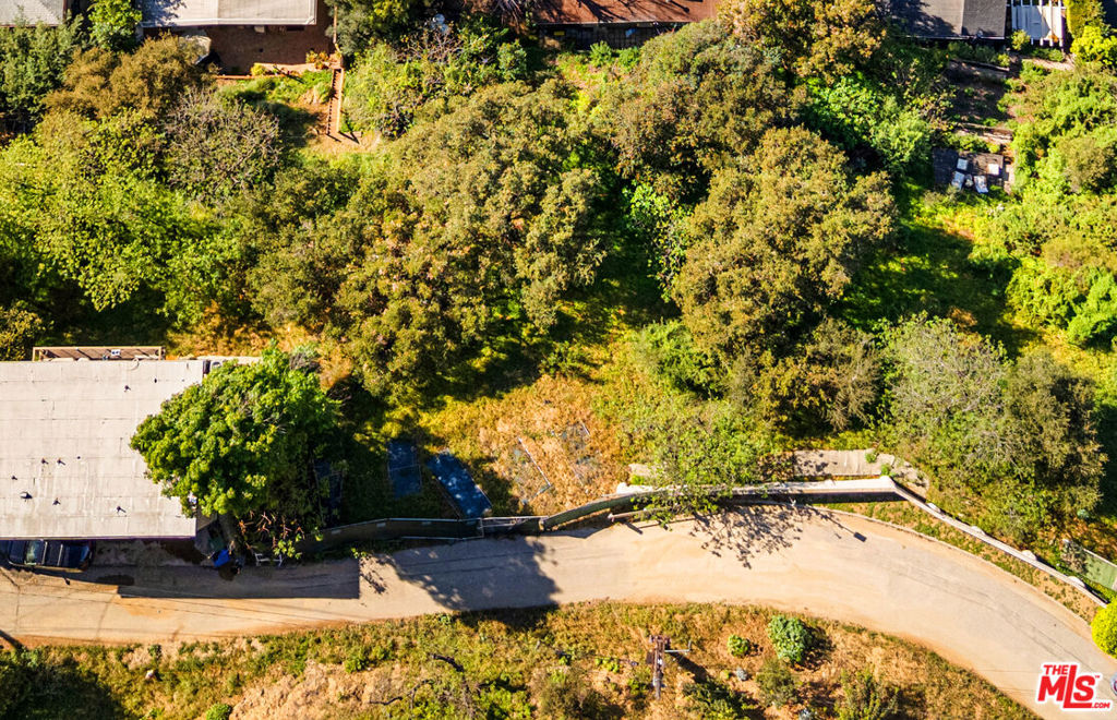 2123 Groveland Drive