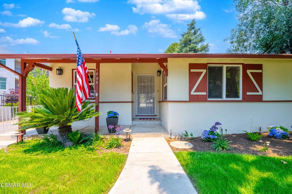 1835 Los Feliz Drive