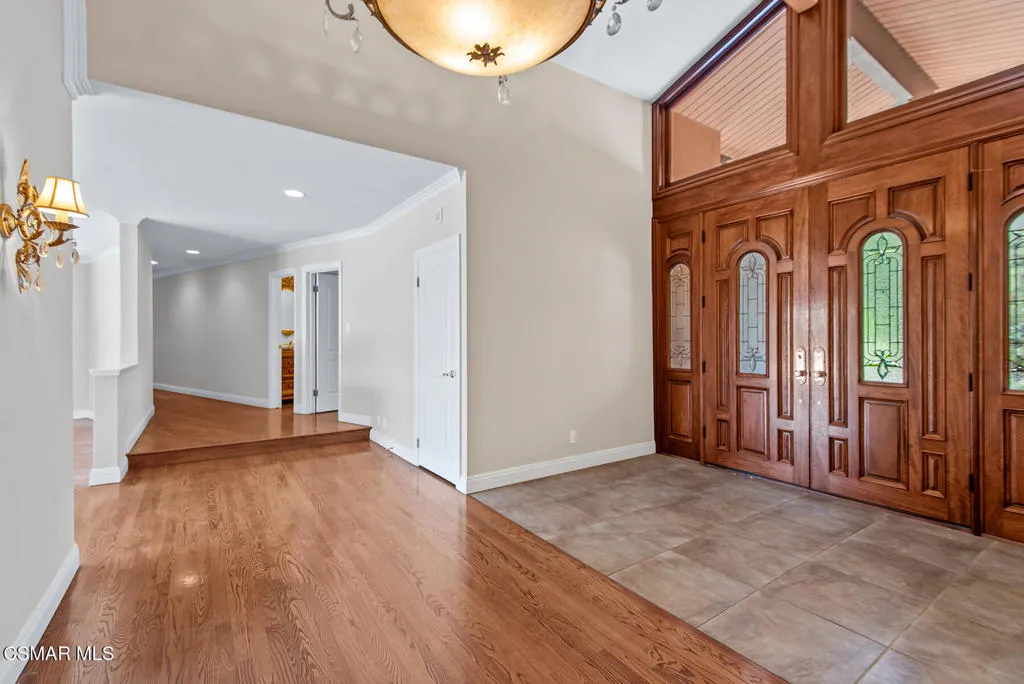 Thousand Oaks, California 91361, United States, 6 Bedrooms Bedrooms, ,6 BathroomsBathrooms,Residential,Active,162925