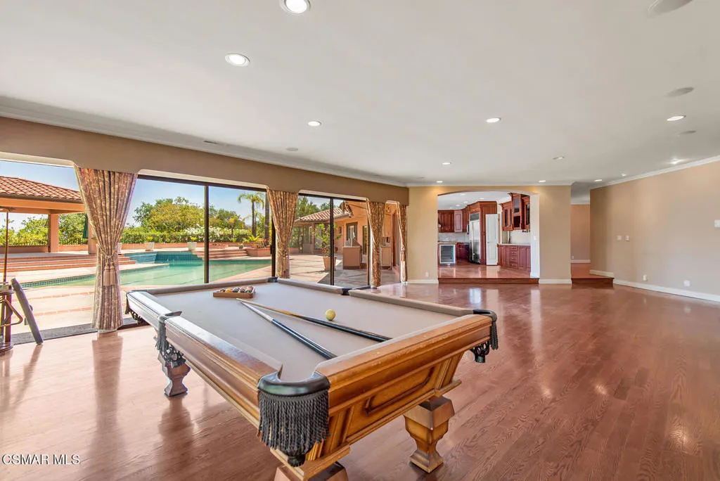 Thousand Oaks, California 91361, United States, 6 Bedrooms Bedrooms, ,6 BathroomsBathrooms,Residential,Active,162925