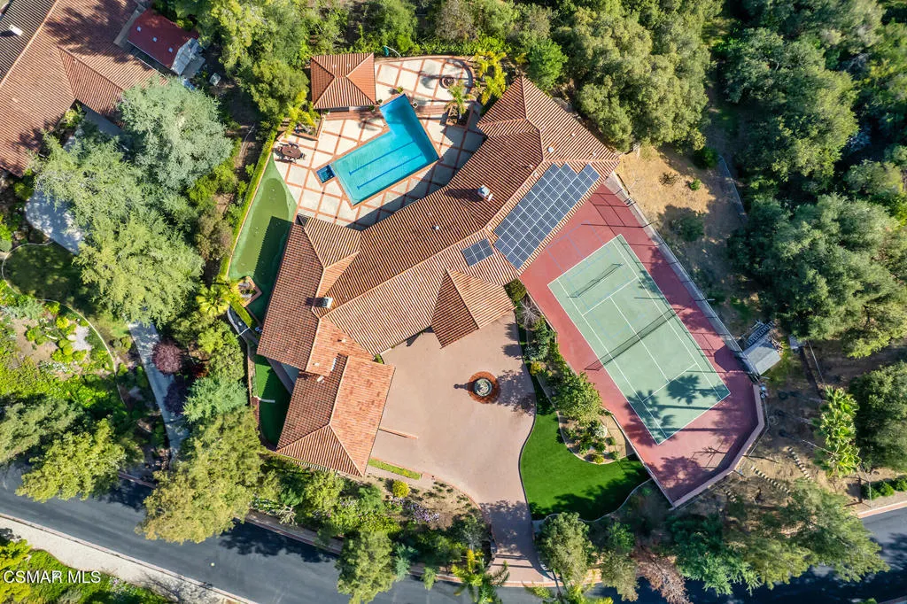 Thousand Oaks, California 91361, United States, 6 Bedrooms Bedrooms, ,6 BathroomsBathrooms,Residential,Active,162925