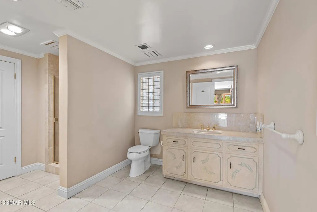 Thousand Oaks, California 91361, United States, 6 Bedrooms Bedrooms, ,6 BathroomsBathrooms,Residential,Active,162925