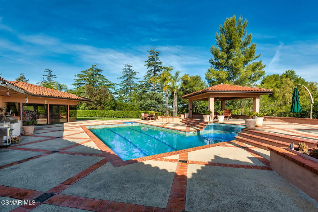 Thousand Oaks, California 91361, United States, 6 Bedrooms Bedrooms, ,6 BathroomsBathrooms,Residential,Active,162925