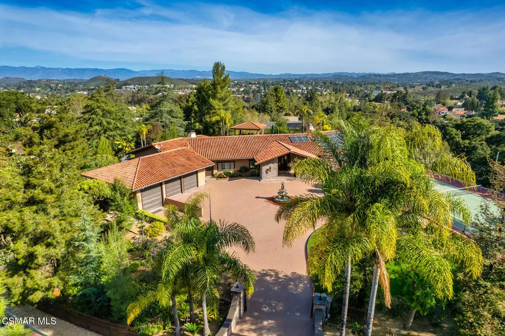 Thousand Oaks, California 91361, United States, 6 Bedrooms Bedrooms, ,6 BathroomsBathrooms,Residential,Active,162925