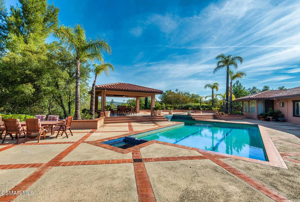 Thousand Oaks, California 91361, United States, 6 Bedrooms Bedrooms, ,6 BathroomsBathrooms,Residential,Active,162925